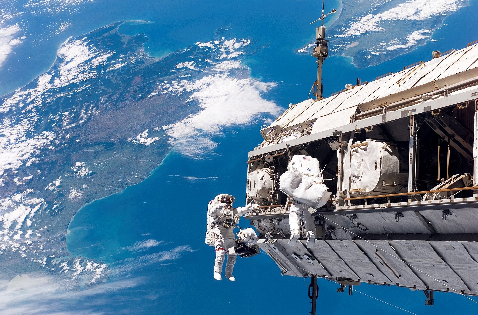 NASA's August Spacewalks: How to Watch — and Track — the ISS Overhead