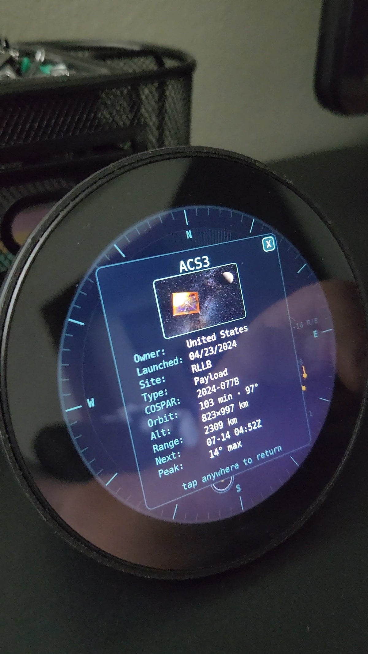 SkyWatch orbital display showing satellite positions